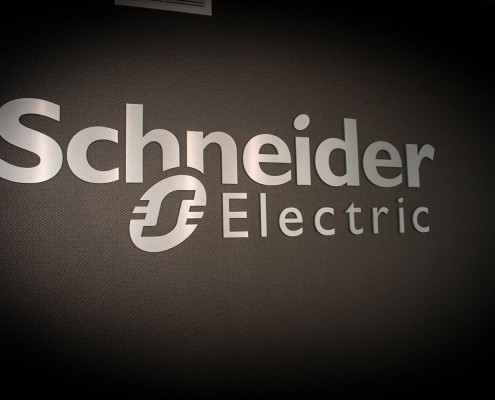 Schneider Electric Updated Chicagoland Offices