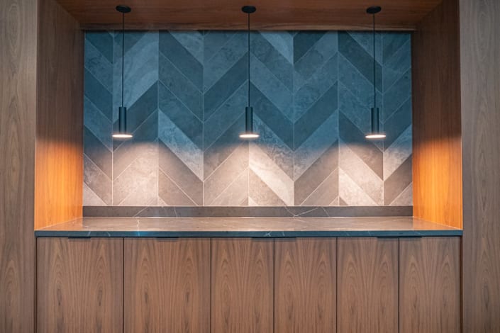 50884781523_ca9a01795a_c move back