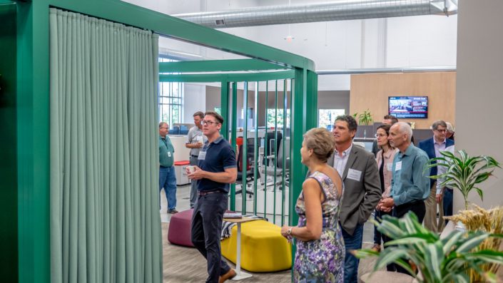 52213828208_efa9e1cf28_k bos experts