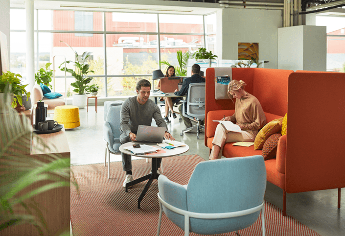 GR-BusStation_DVDP_Sep2019_01655_FNL web